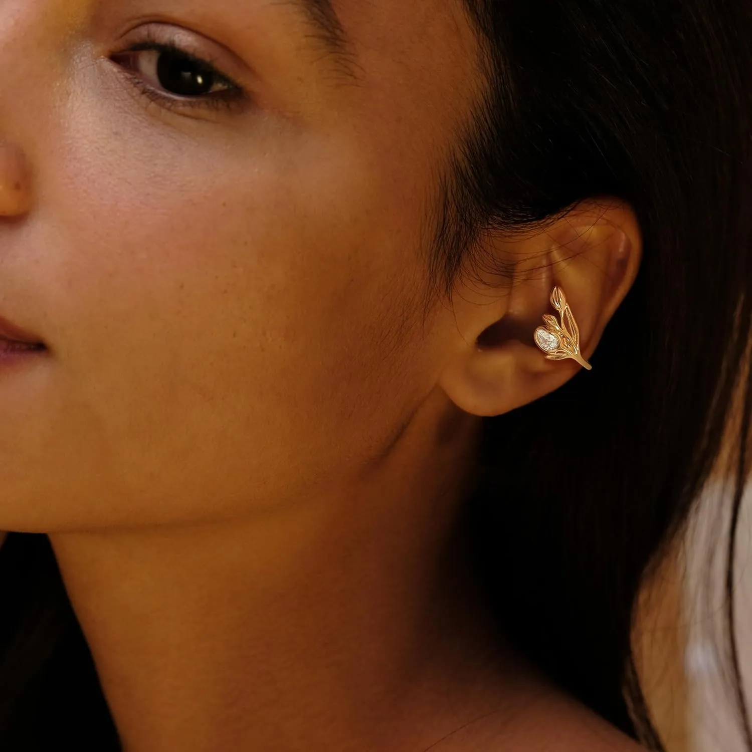 VACRONA Cubic Zirconia Ear Cuff 14K Gold Plated Earrings Round Cuff Sparkling Non-Pierced Earrings Helix Wrap Ear cuff Hypoallergenic Earrings for Jewelry Gifts