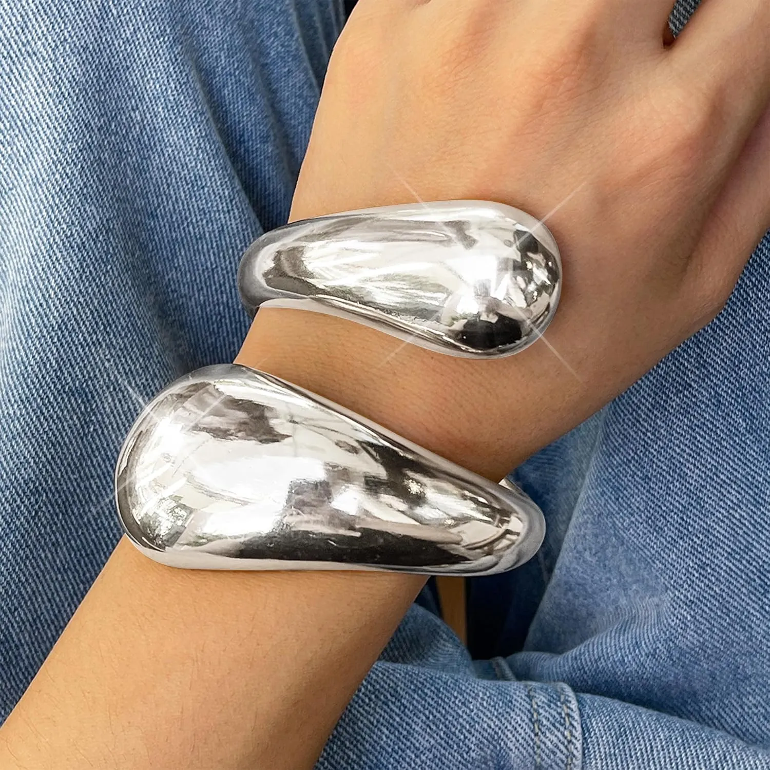YANCHUN 2PCS Gold Bangles for Women Silver Bangle Bracelets Chunky Bangles Bracelets Non Tarnish Gold/Silver Bracelet for Women Trendy Jewelry Gift