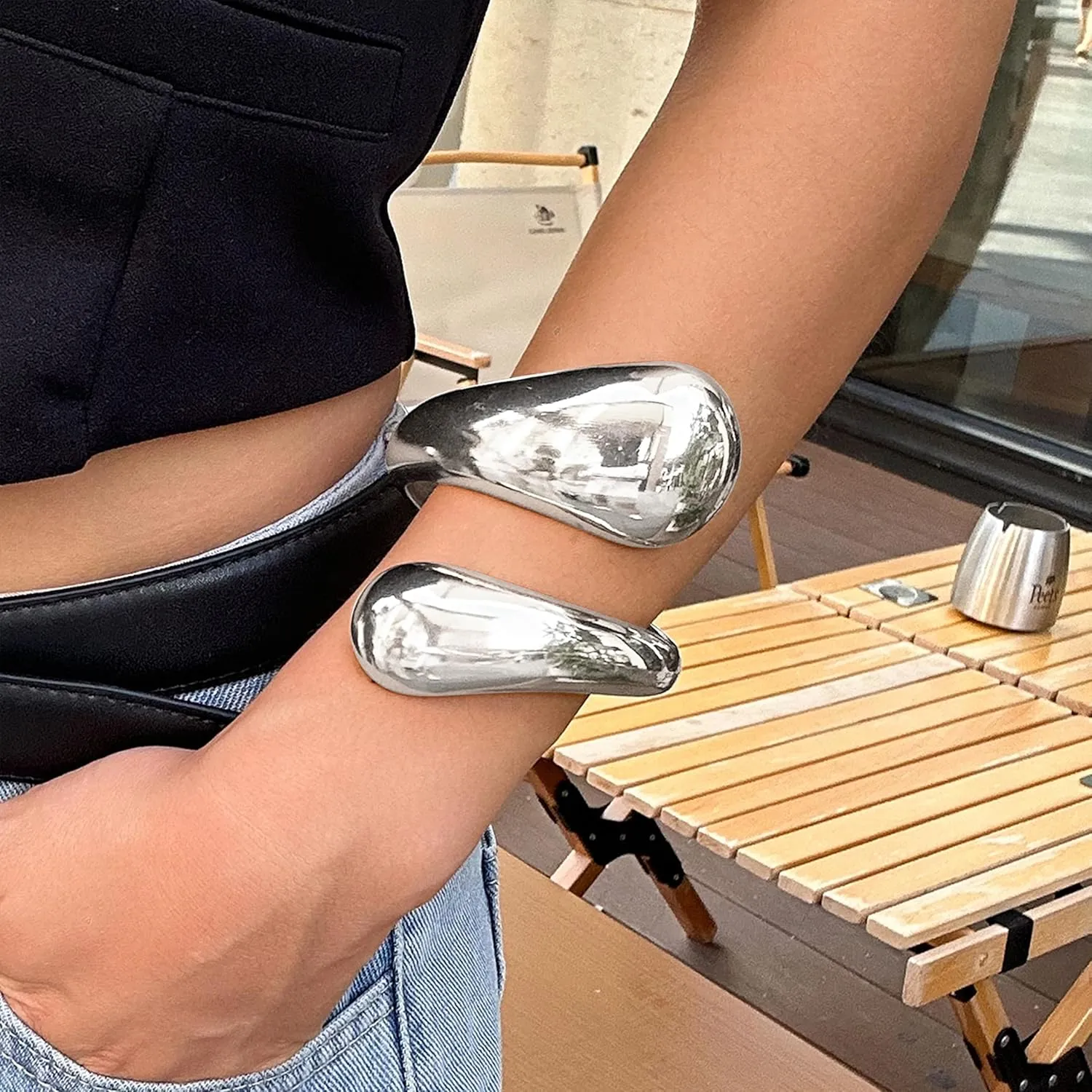 YANCHUN 2PCS Gold Bangles for Women Silver Bangle Bracelets Chunky Bangles Bracelets Non Tarnish Gold/Silver Bracelet for Women Trendy Jewelry Gift