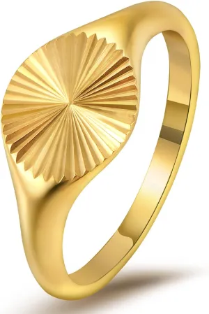 YeGieonr Gold Rings for Women Non Tarnish Stainless Steel Ring, Hypoallergenic Gold Signet Ring, Womens Rings Jewelry