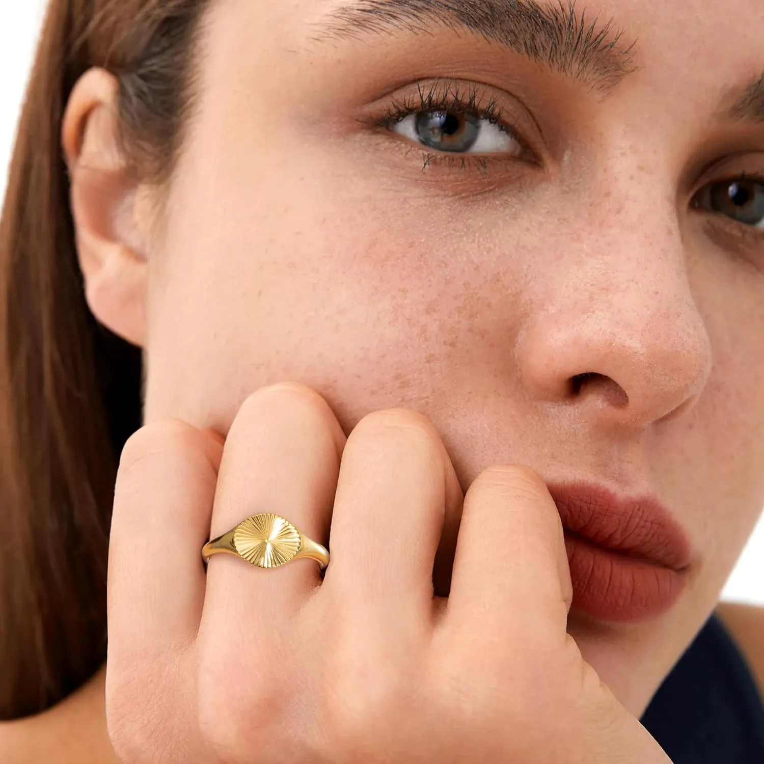 YeGieonr Gold Rings for Women Non Tarnish Stainless Steel Ring, Hypoallergenic Gold Signet Ring, Womens Rings Jewelry