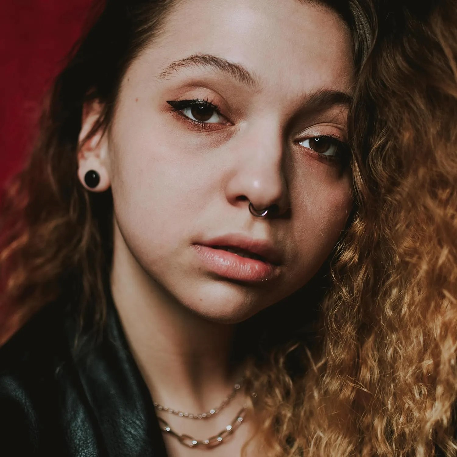 ZMANYIJEW 16G Minimalist Lines Septum Rings Stacked Gold Septum Ring Septums Clicker Nose Ring Piercing for Women Men